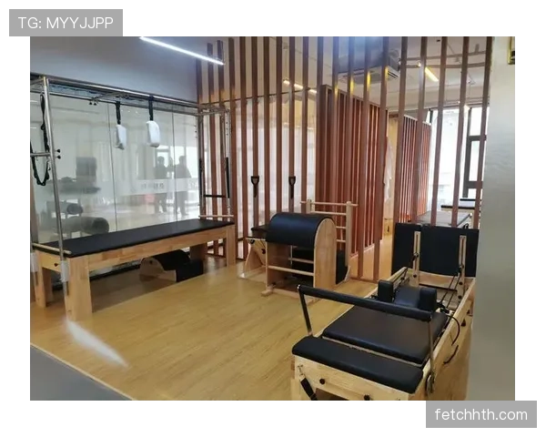 谌利军这训练强度，凌晨四点健身房打卡是认真的？